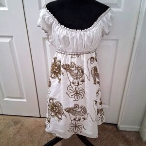 Max Studio Linen Blend Milk Maid Dress With Beautiful Embroidery    Size L
